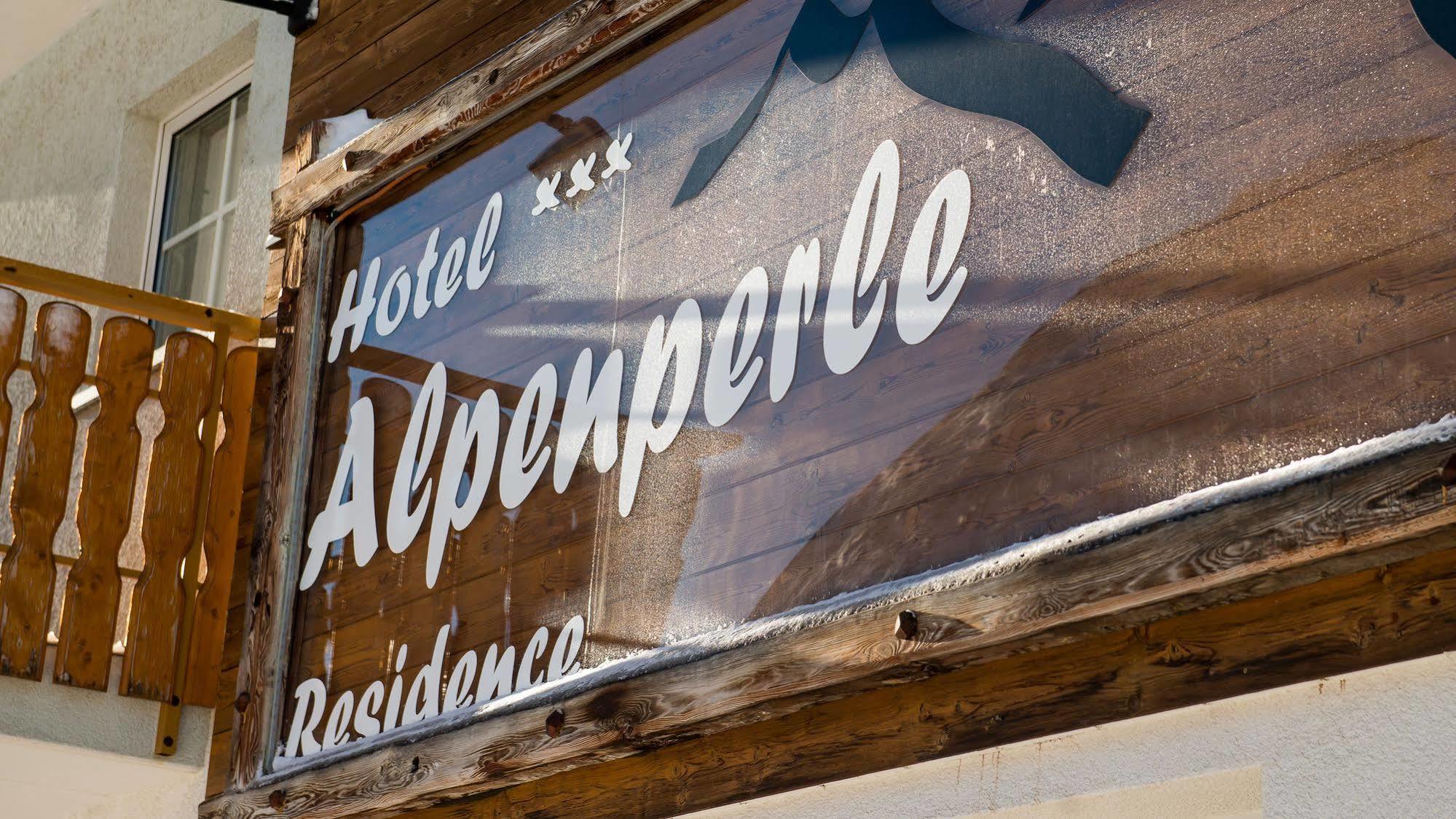 Hotel Alpenperle Saas-Fee Exterior photo